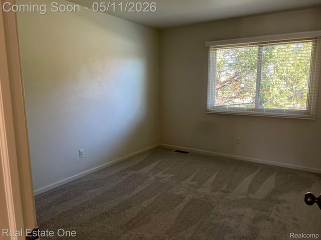 1629 Glenbrooke Court, Rochester Hills, MI 48307