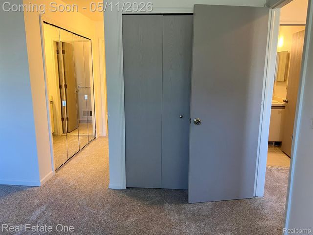 1629 Glenbrooke Court, Rochester Hills, MI 48307