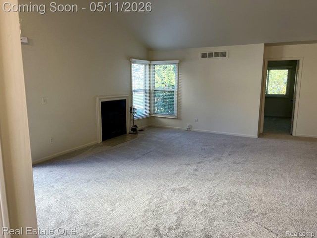 1629 Glenbrooke Court, Rochester Hills, MI 48307