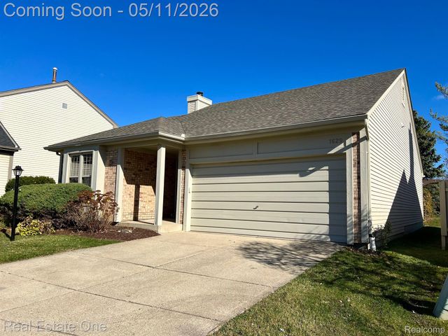 1629 Glenbrooke Court, Rochester Hills, MI 48307