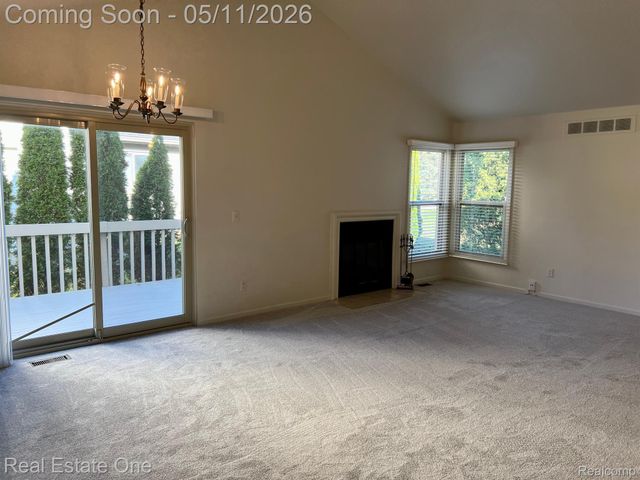 1629 Glenbrooke Court, Rochester Hills, MI 48307