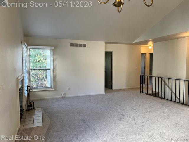 1629 Glenbrooke Court, Rochester Hills, MI 48307