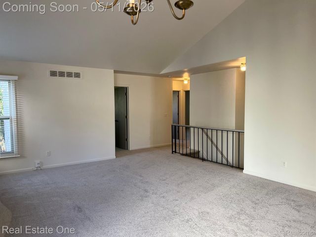 1629 Glenbrooke Court, Rochester Hills, MI 48307