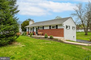338 COLLEGEVILLE RD, Collegeville, PA 19426
