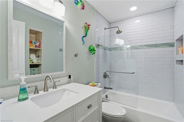 200 Lenell RD 120, Fort Myers Beach, FL 33931