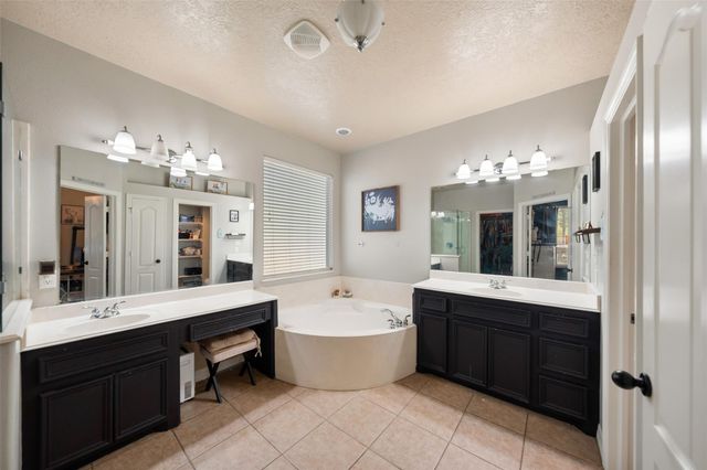 26722 Winding River Trail, Huffman, TX 77336
