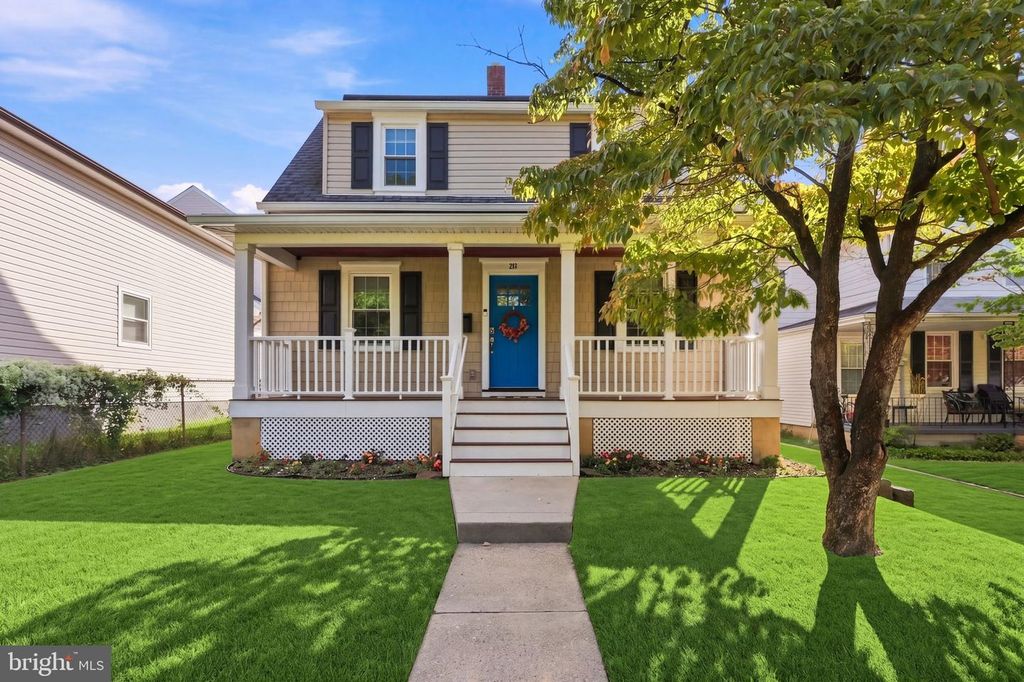 213 N FORKLANDING RD, MAPLE SHADE, NJ 08052 — exterior
