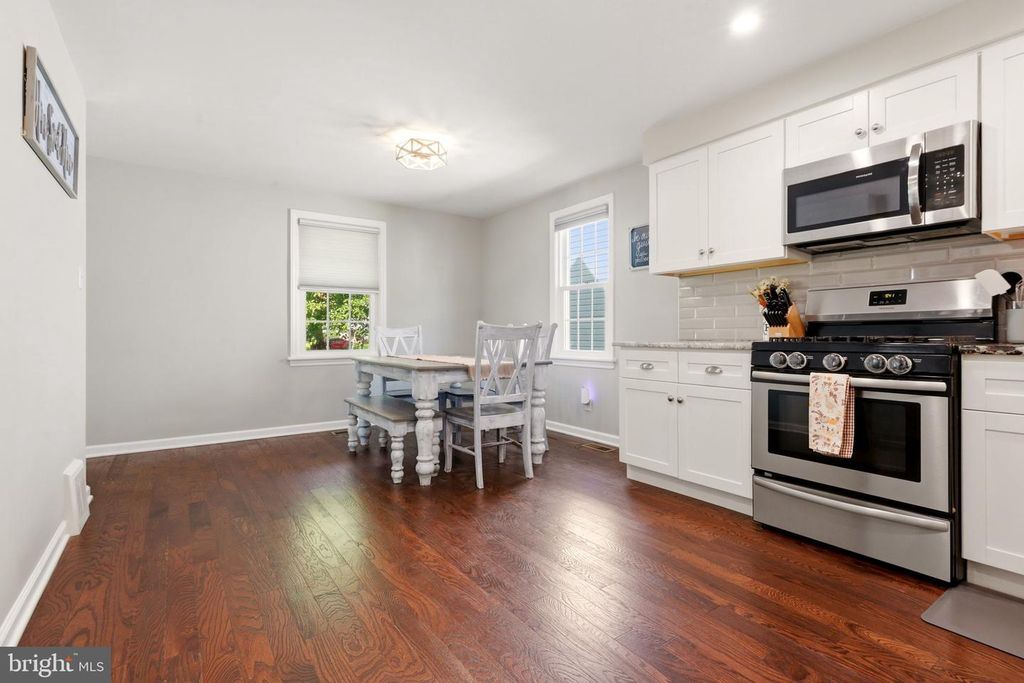 213 N FORKLANDING RD, MAPLE SHADE, NJ 08052 — photo 4