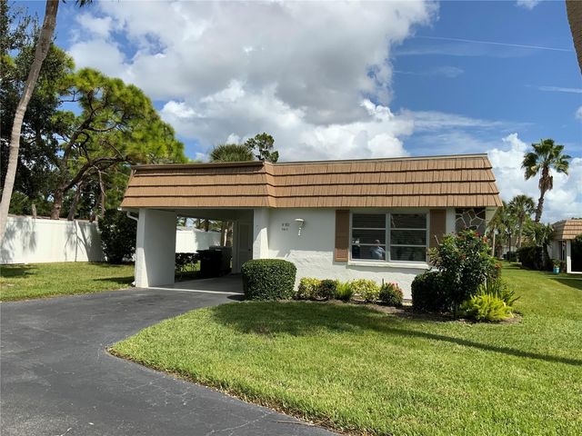 2617 RIVERBLUFF PARKWAY V151, Sarasota, FL 34231