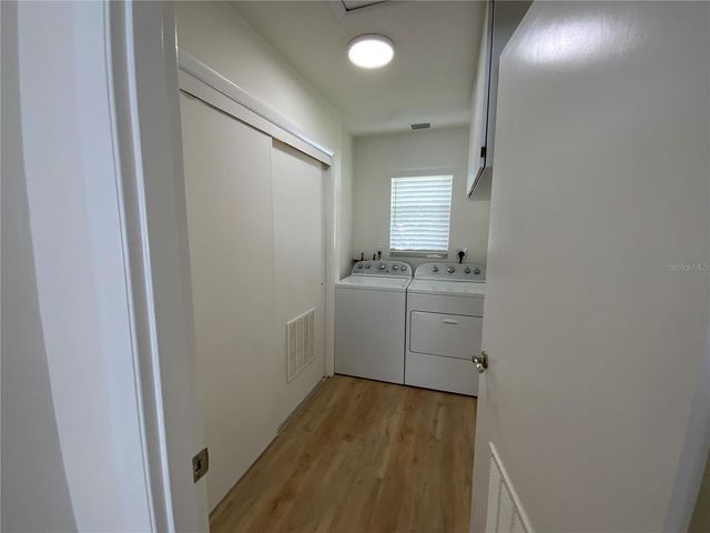 2617 RIVERBLUFF PARKWAY V151, Sarasota, FL 34231