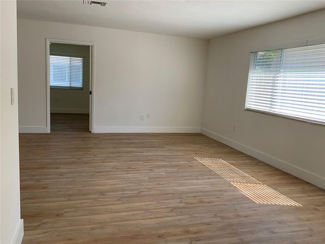 2617 RIVERBLUFF PARKWAY V151, Sarasota, FL 34231