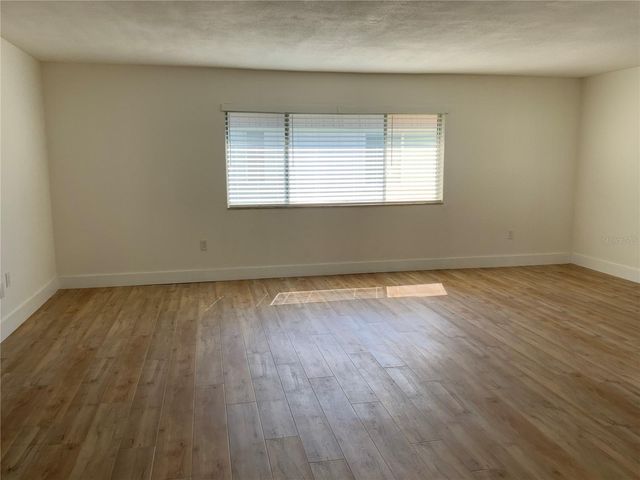 2617 RIVERBLUFF PARKWAY V151, Sarasota, FL 34231