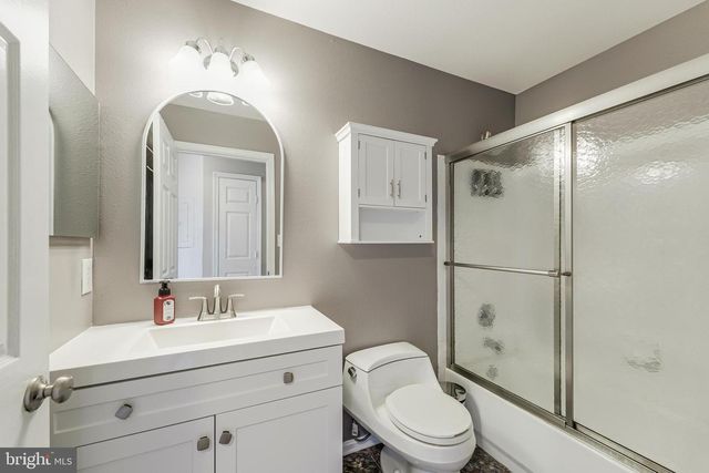 13034 CABIN CREEK RD, Herndon, VA 20171