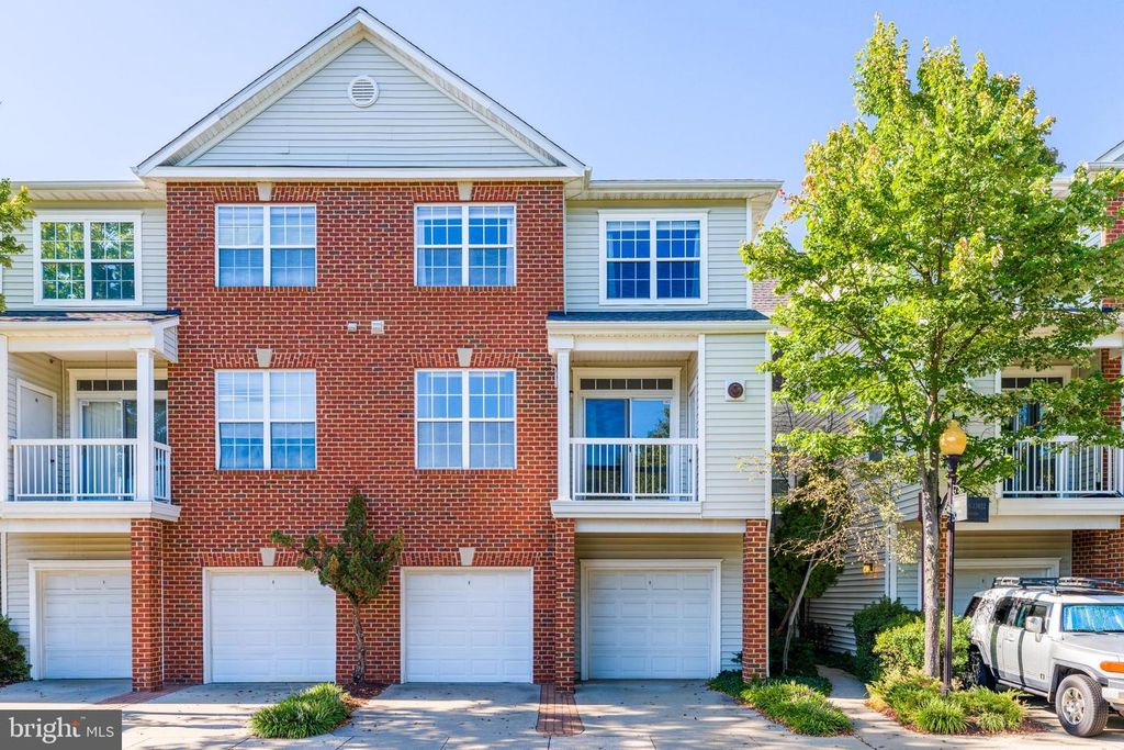 13034 CABIN CREEK RD, Herndon, VA 20171