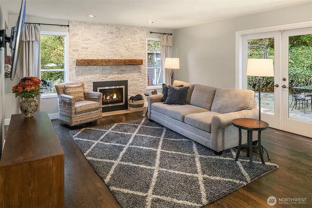 21013 SE 138th Place, Issaquah, WA 98027
