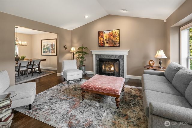 21013 SE 138th Place, Issaquah, WA 98027