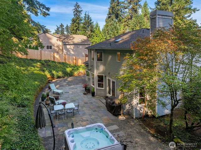 21013 SE 138th Place, Issaquah, WA 98027