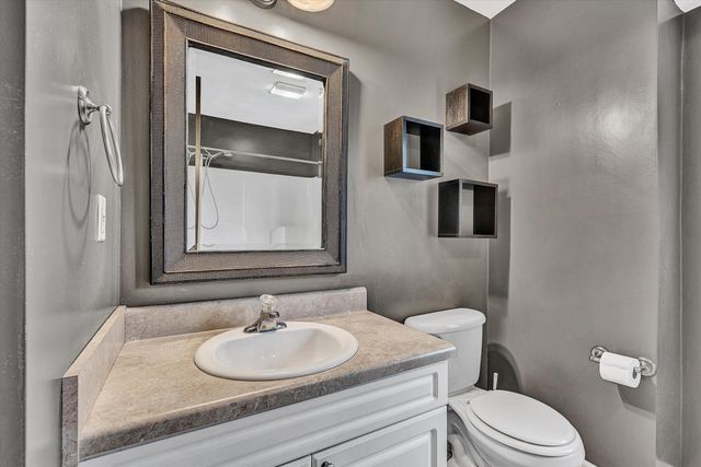 N 1270 Mill RD, Salem, VA 24153