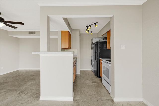 4011 Nasa Rd 1 406, El Lago, TX 77586