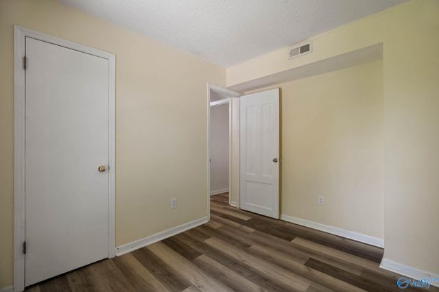 3613 White Oak Way SW, Huntsville, AL 35805