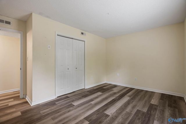 3613 White Oak Way SW, Huntsville, AL 35805