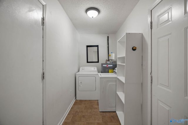 3613 White Oak Way SW, Huntsville, AL 35805