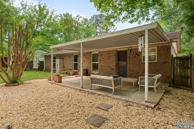 3613 White Oak Way SW, Huntsville, AL 35805