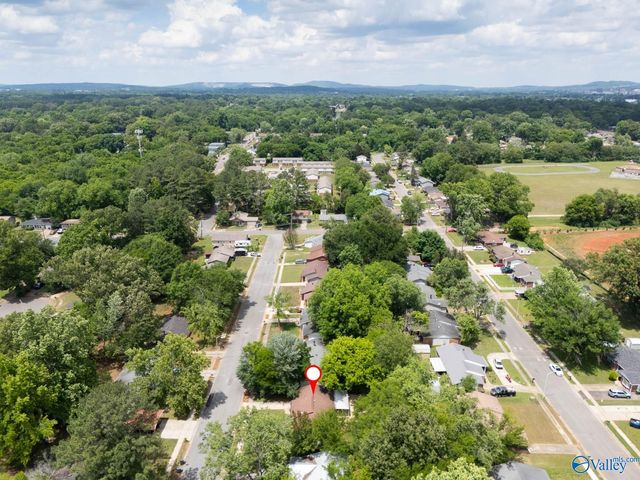 3613 White Oak Way SW, Huntsville, AL 35805