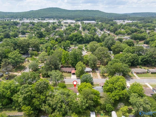 3613 White Oak Way SW, Huntsville, AL 35805