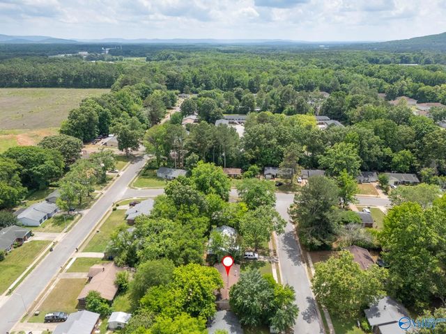 3613 White Oak Way SW, Huntsville, AL 35805