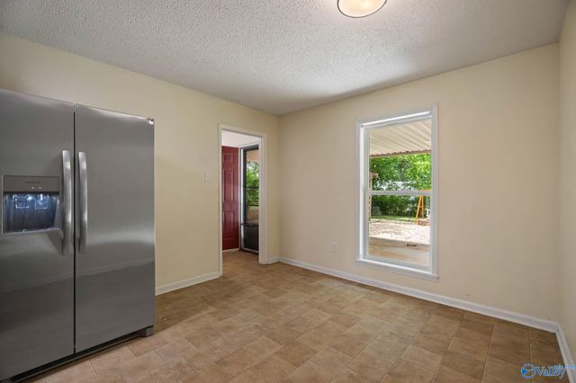 3613 White Oak Way SW, Huntsville, AL 35805