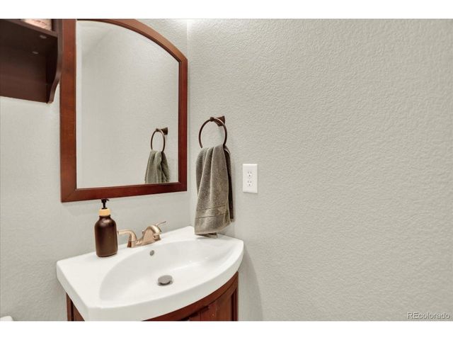 13271 Holly St B, Thornton, CO 80241