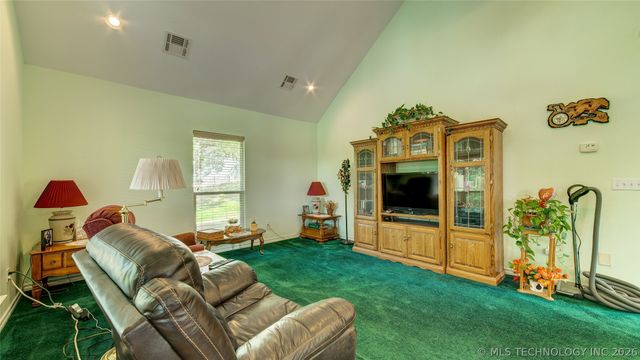 10691 E Fawn Lane, Talala, OK 74080