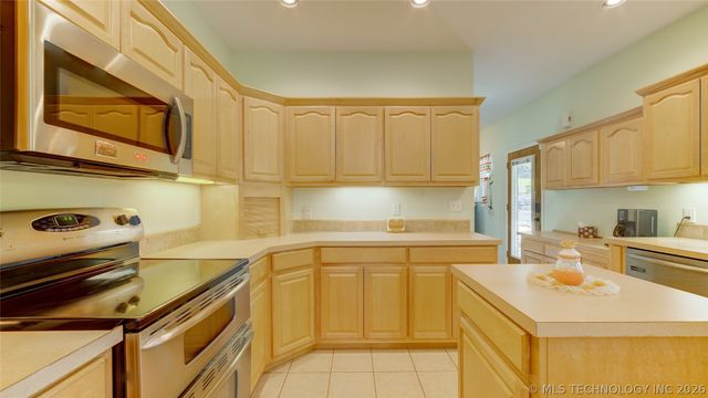 10691 E Fawn Lane, Talala, OK 74080