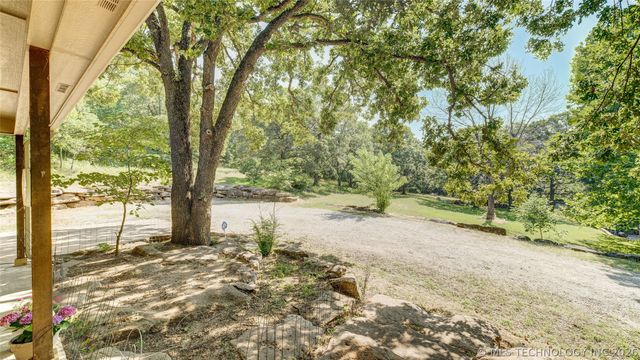 10691 E Fawn Lane, Talala, OK 74080