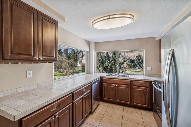 8210 CLOVER HILL LOOP, Hudson, FL 34667