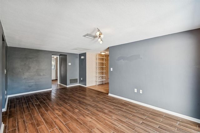 8210 CLOVER HILL LOOP, Hudson, FL 34667