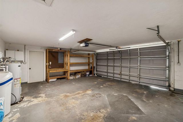 8210 CLOVER HILL LOOP, Hudson, FL 34667