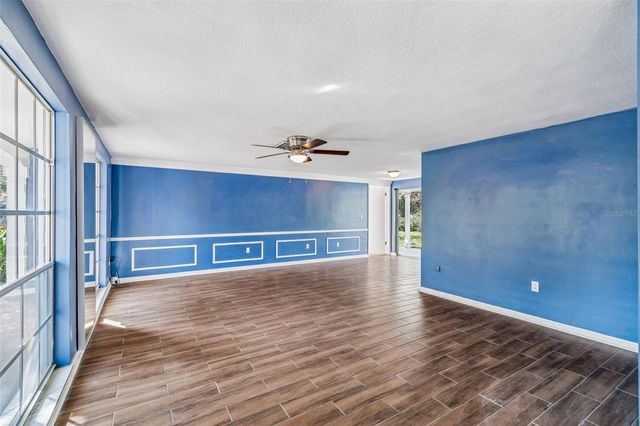 8210 CLOVER HILL LOOP, Hudson, FL 34667