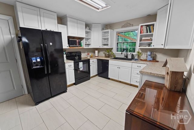 375 EastRidge Drive, Savannah, GA 31406
