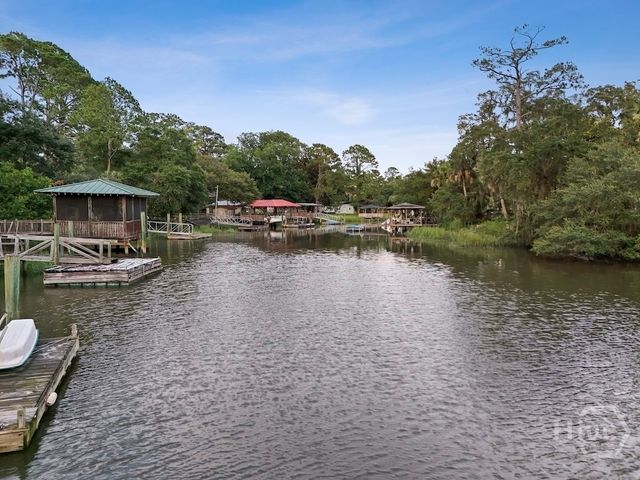 375 EastRidge Drive, Savannah, GA 31406