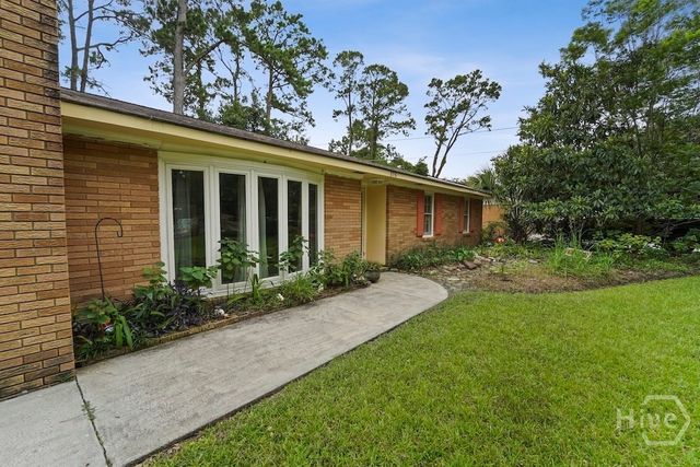 375 EastRidge Drive, Savannah, GA 31406