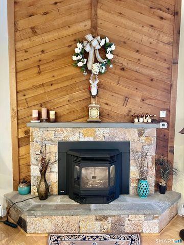 373 Trailsend Drive, Torrington, CT 06790