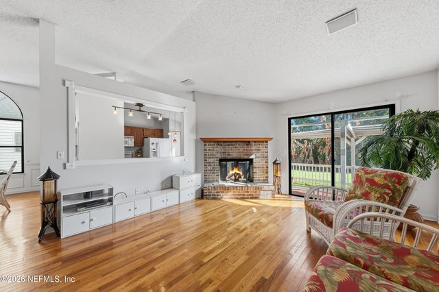 407 NAUGATUCK Drive, Jacksonville, FL 32225