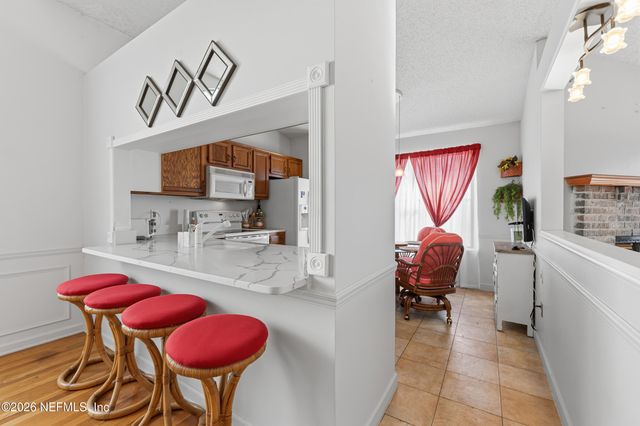 407 NAUGATUCK Drive, Jacksonville, FL 32225