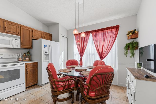 407 NAUGATUCK Drive, Jacksonville, FL 32225