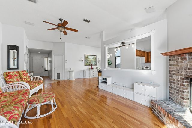 407 NAUGATUCK Drive, Jacksonville, FL 32225