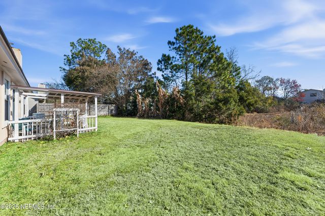 407 NAUGATUCK Drive, Jacksonville, FL 32225