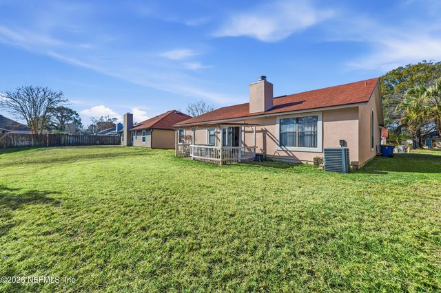 407 NAUGATUCK Drive, Jacksonville, FL 32225