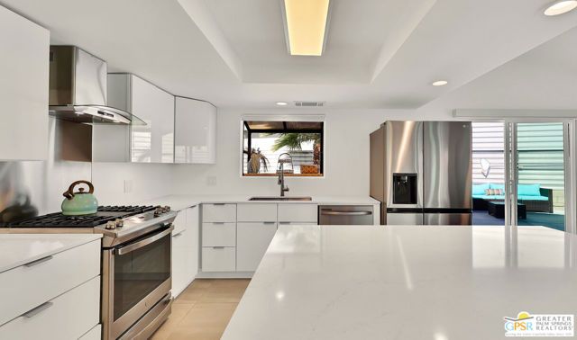 300 W Pico Road, Palm Springs, CA 92262